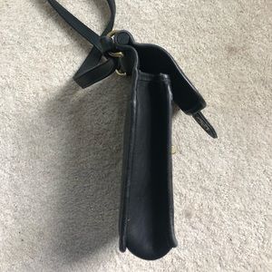 More pics of vintage crossbody Coach bag